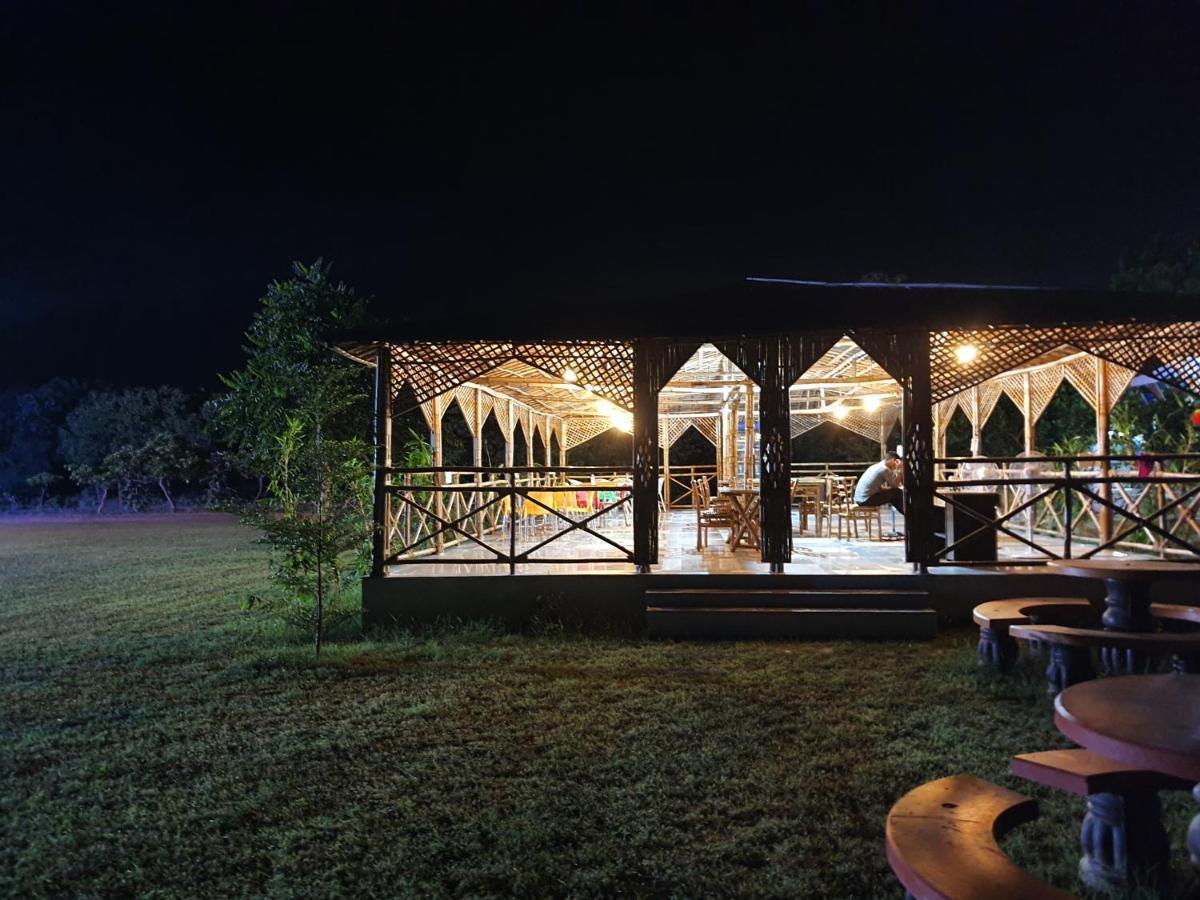 Modhera Sunrise Resort - Tents Bhungas Jungle Restaurants & Candlelight Dining Kalri Eksteriør billede