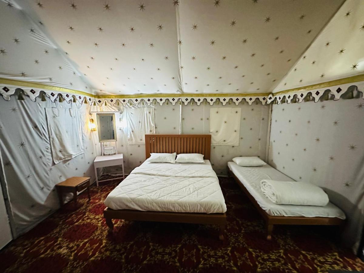Modhera Sunrise Resort - Tents Bhungas Jungle Restaurants & Candlelight Dining Kalri Eksteriør billede