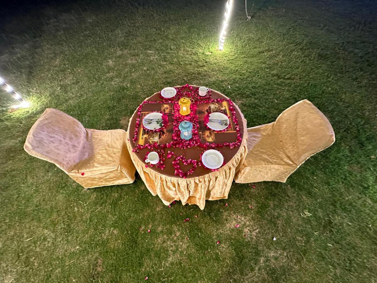 Modhera Sunrise Resort - Tents Bhungas Jungle Restaurants & Candlelight Dining Kalri Eksteriør billede
