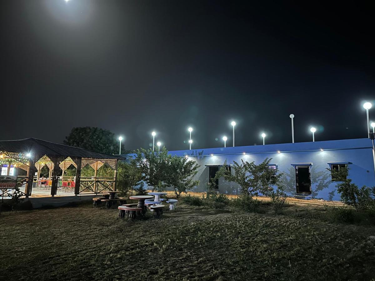 Modhera Sunrise Resort - Tents Bhungas Jungle Restaurants & Candlelight Dining Kalri Eksteriør billede
