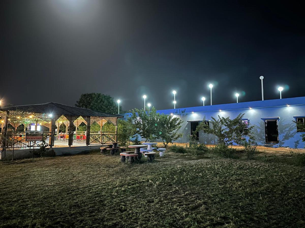 Modhera Sunrise Resort - Tents Bhungas Jungle Restaurants & Candlelight Dining Kalri Eksteriør billede