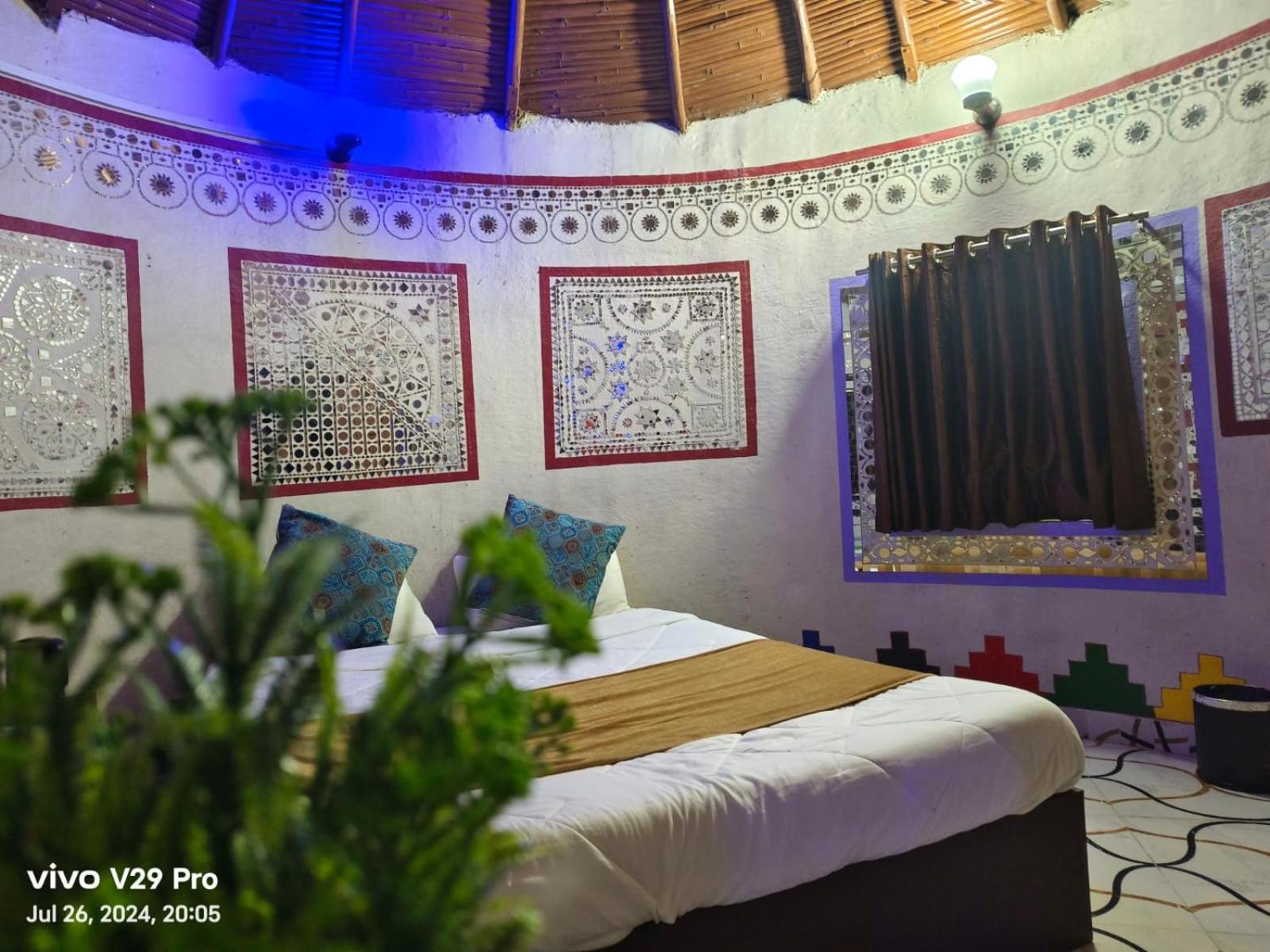 Modhera Sunrise Resort - Tents Bhungas Jungle Restaurants & Candlelight Dining Kalri Eksteriør billede